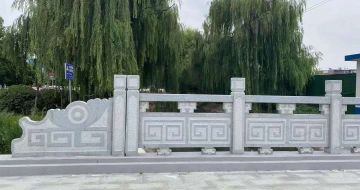 福建 芝麻灰桥栏杆、河道栏杆安装效果