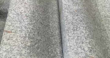 福建芙蓉白S型拉丝面路沿石