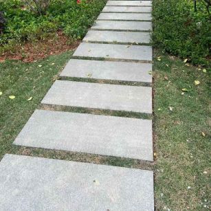 福建 芝麻黑小区踏步、汀步石铺装效果