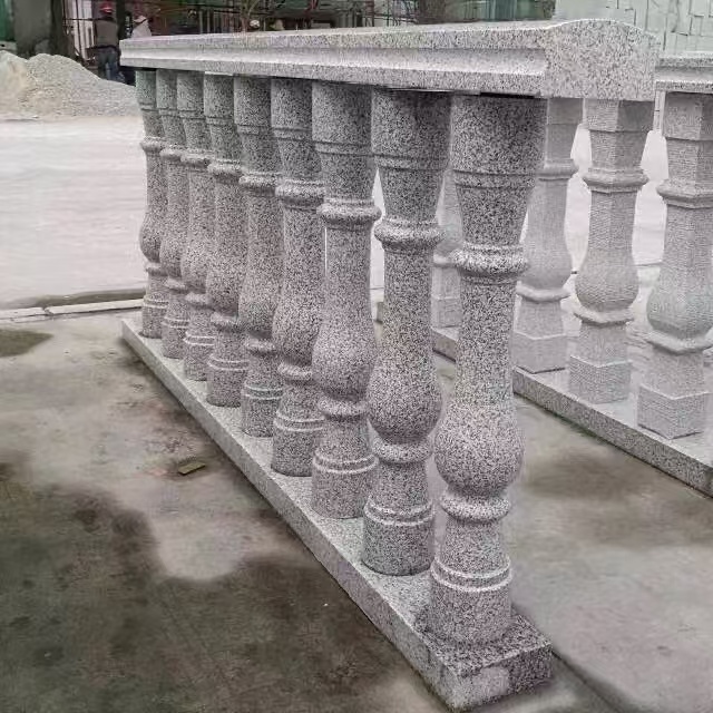 福建 芝麻白圆形光面花瓶柱，栏杆
