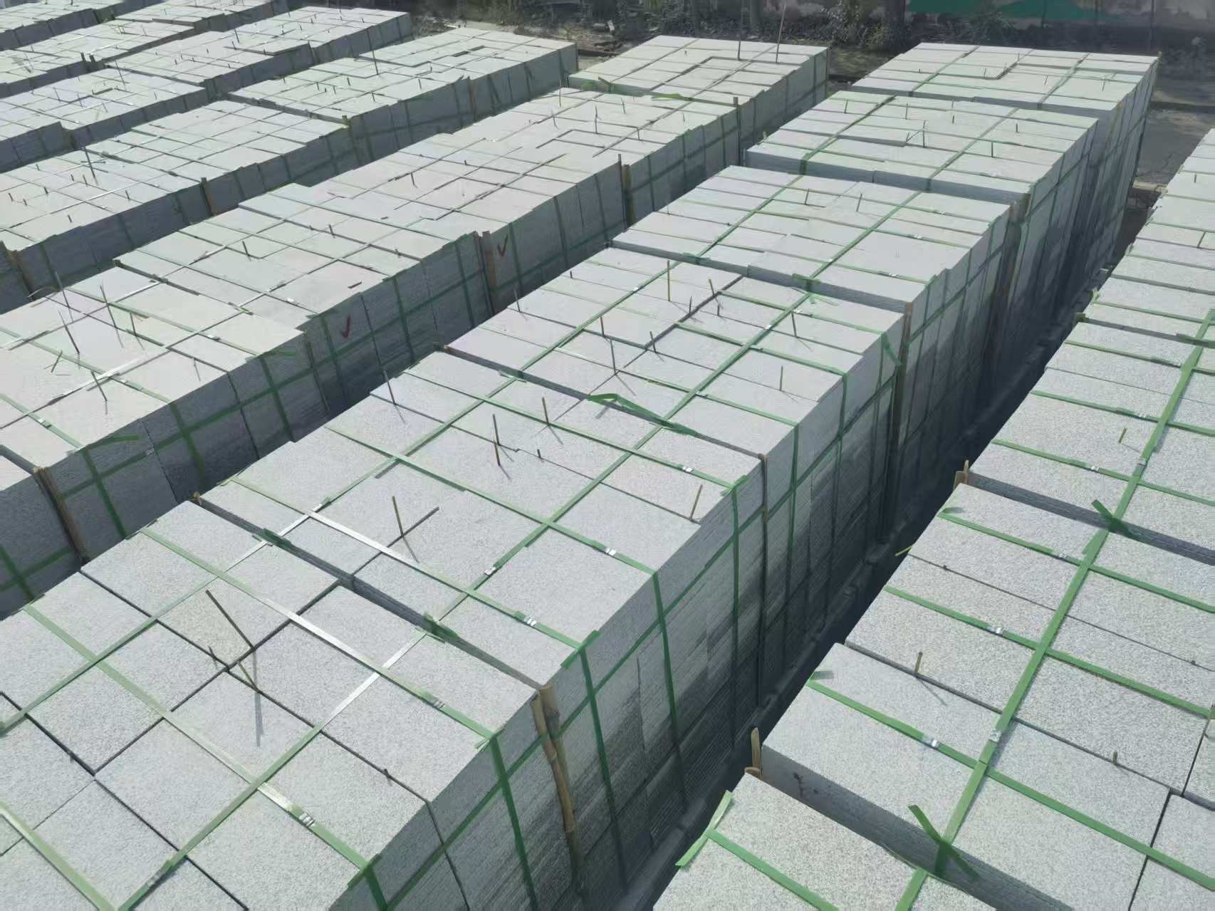 福建 芝麻白1.8公分火烧300*600地铺，清仓大甩卖