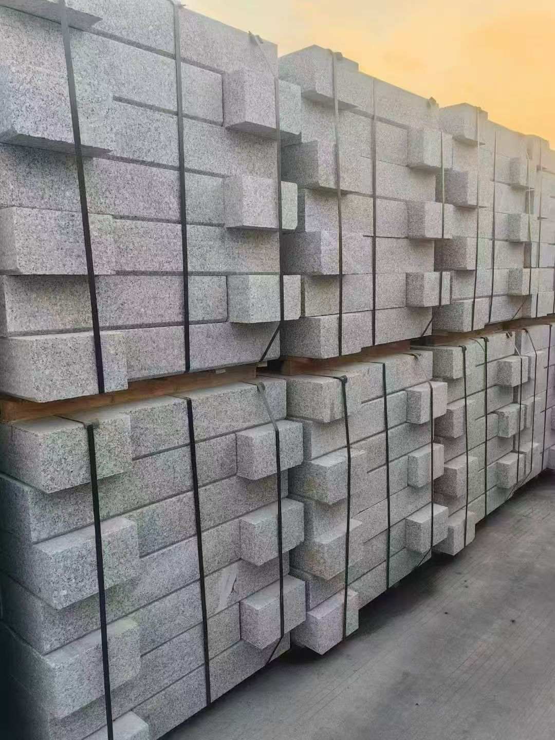 福建 芝麻白路沿石