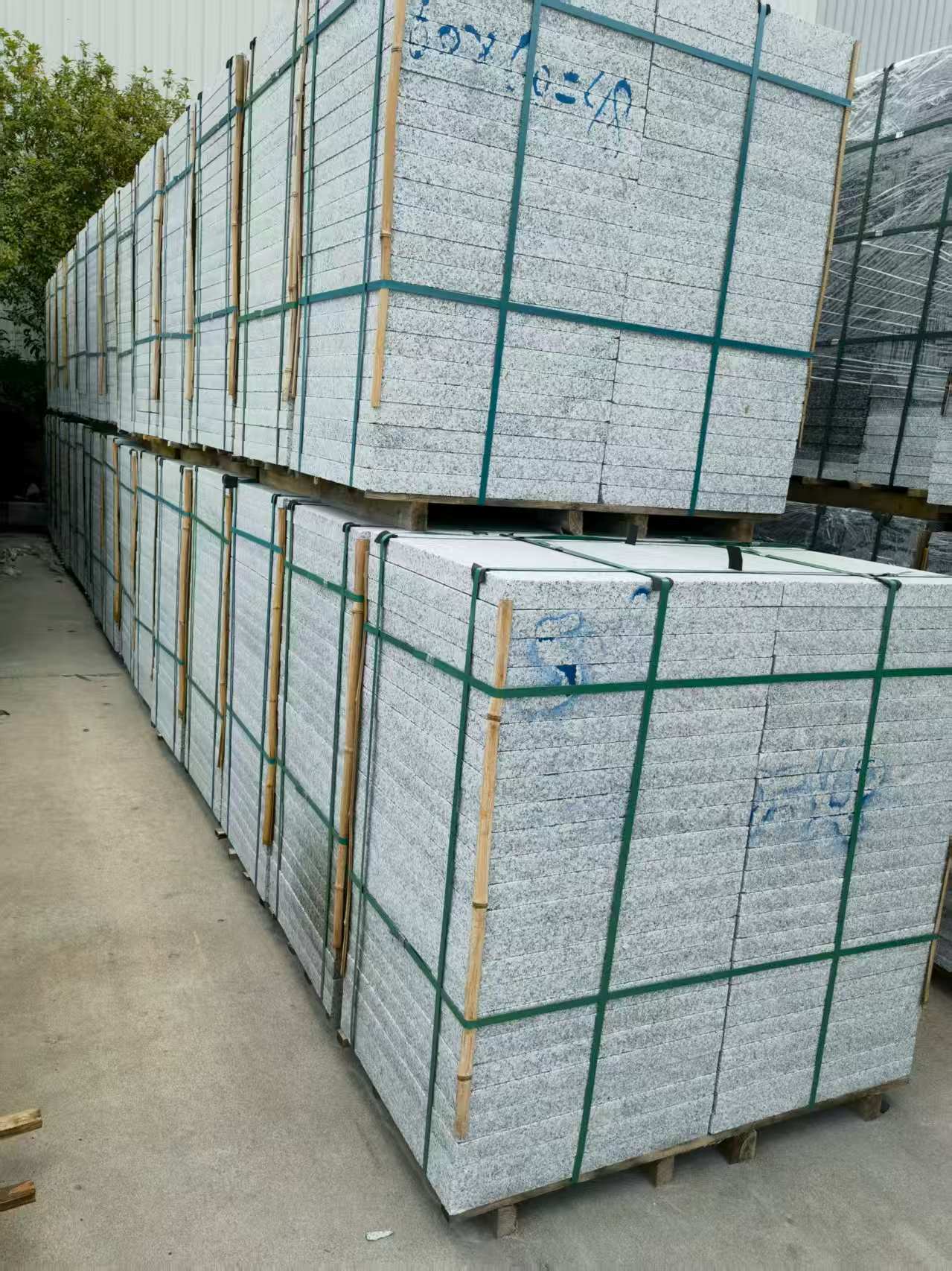 福建 大花芙蓉白火烧成品，市政园林广场地铺石