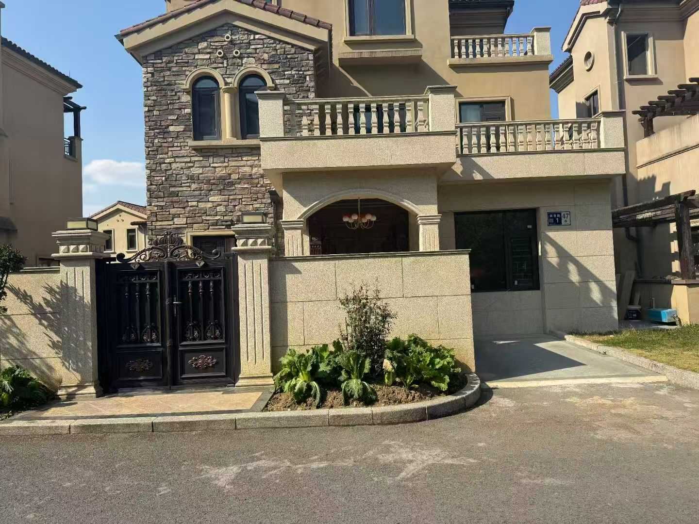 福建黄金麻别墅干挂效果展示