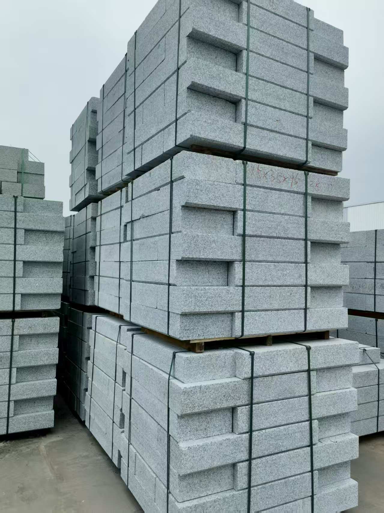 福建 路沿石，板板正正的路沿石