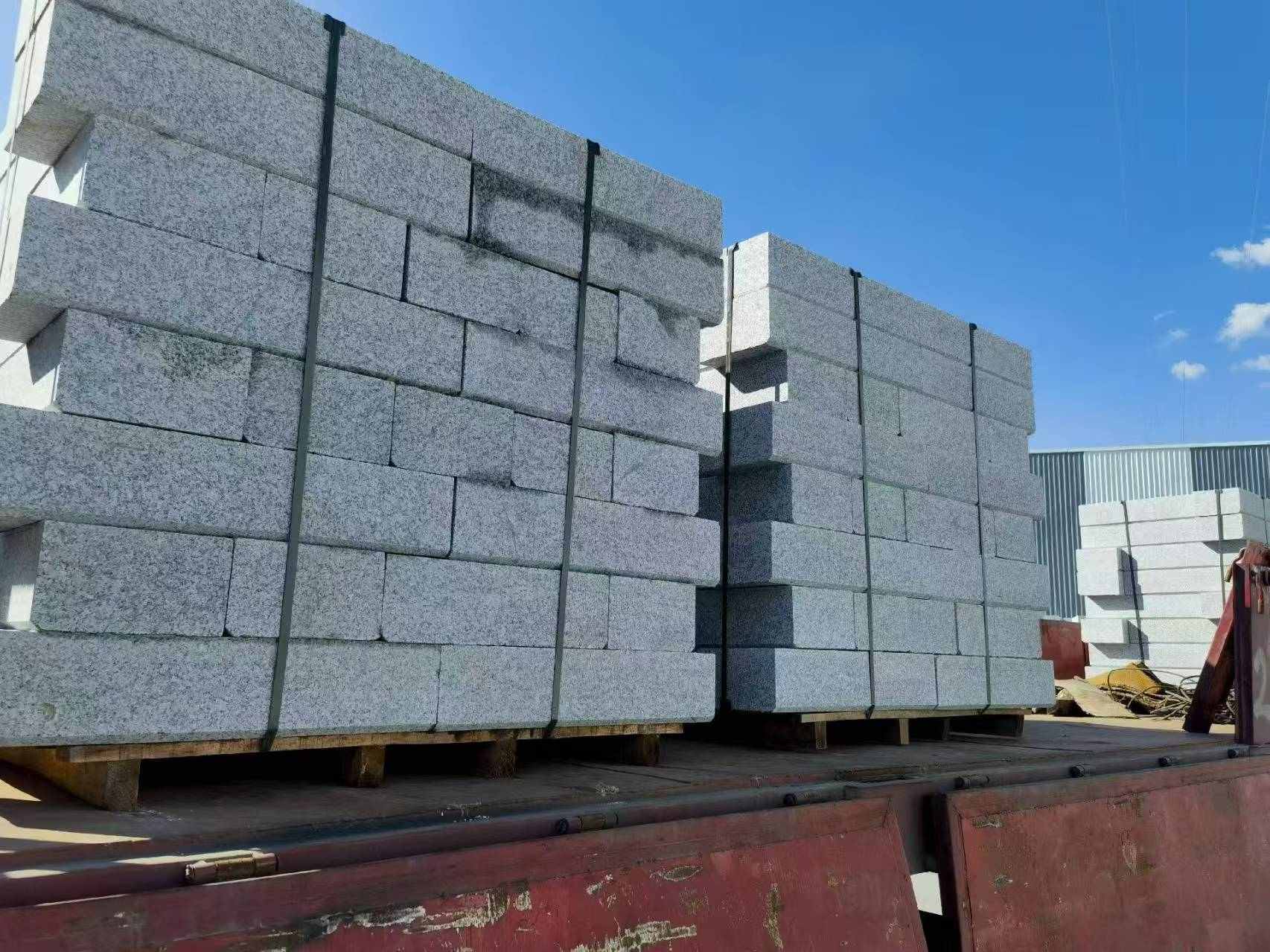 福建 路沿石装车出货