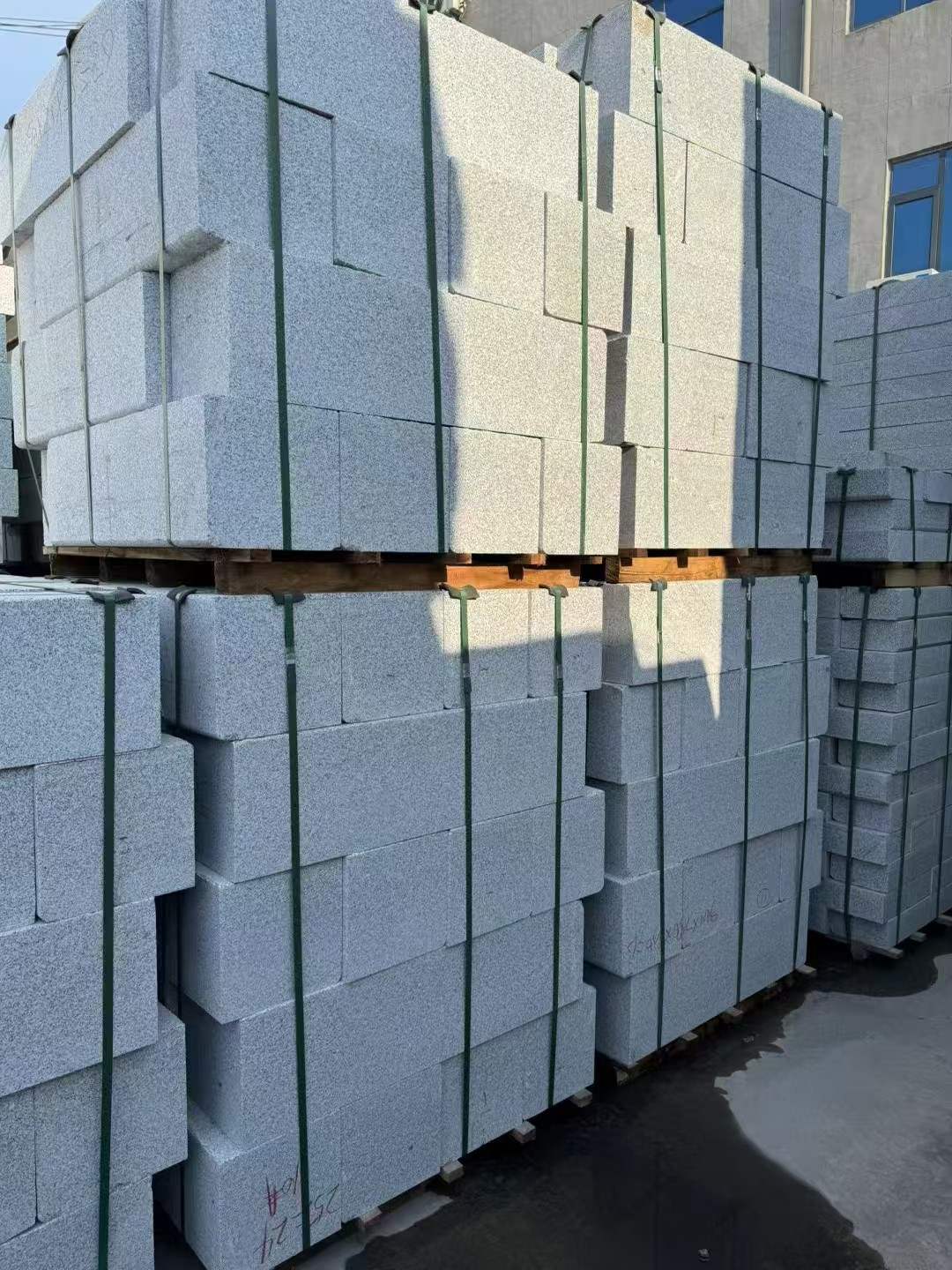 福建 芝麻白路沿石