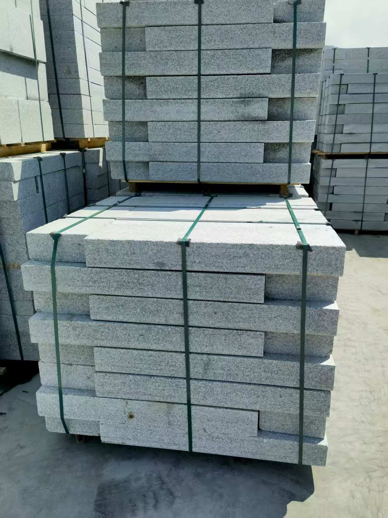 福建 芙蓉白花岗岩路沿石、平石尺寸标准，色泽均匀