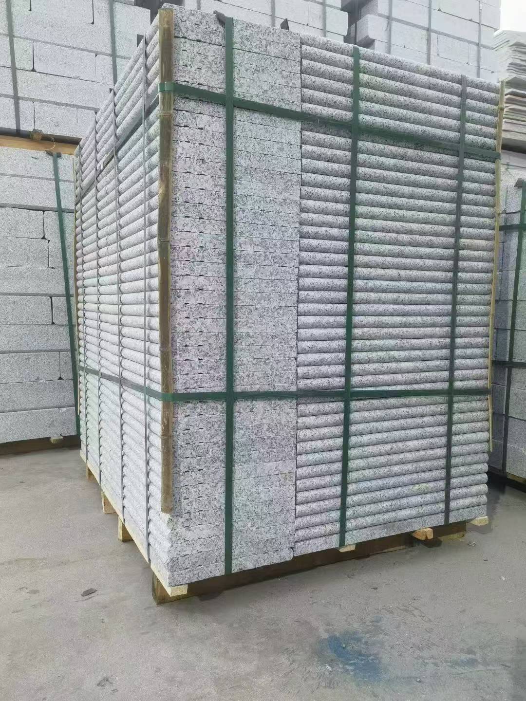 福建 芙蓉白3公分厚磨圆边、拉槽，楼梯踏步